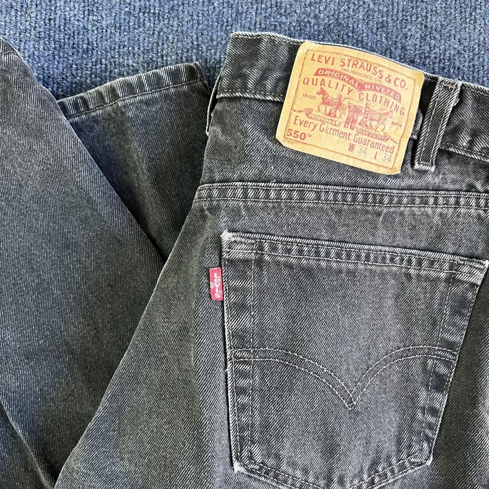 Vintage Levis 550 Jeans Mens 34x34 Black Relaxed Tapered Charcoal Wash USA